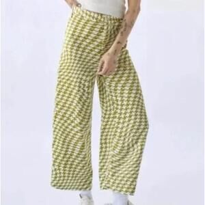 Urban Outfitters Green/White Houndstooth Wide Leg Pants Women's Size Small
